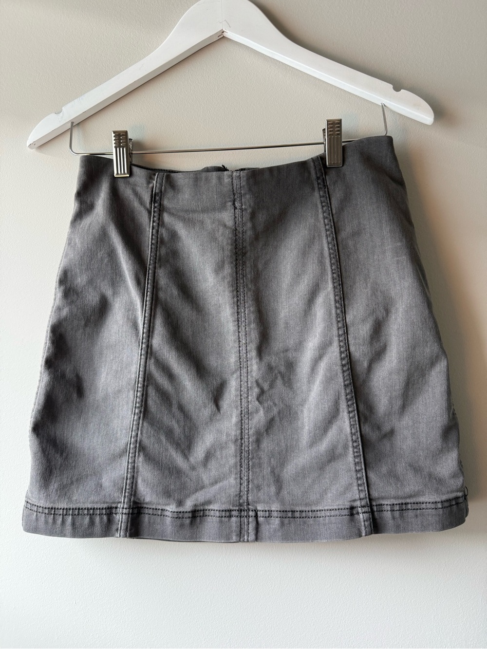 Free People Modern Femme Gray Denim Mini Skirt Size 8